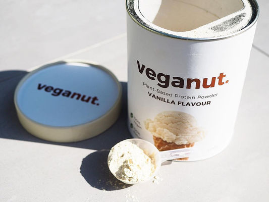 أنابيب الكرتون المستديرة المركبة مصنوعة من الساتان القابل للتحلل الحيوي CMYK